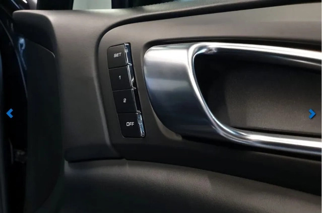 Porsche Cayenne cena 102000 przebieg: 264000, rok produkcji 2011 z Olsztyn małe 379
